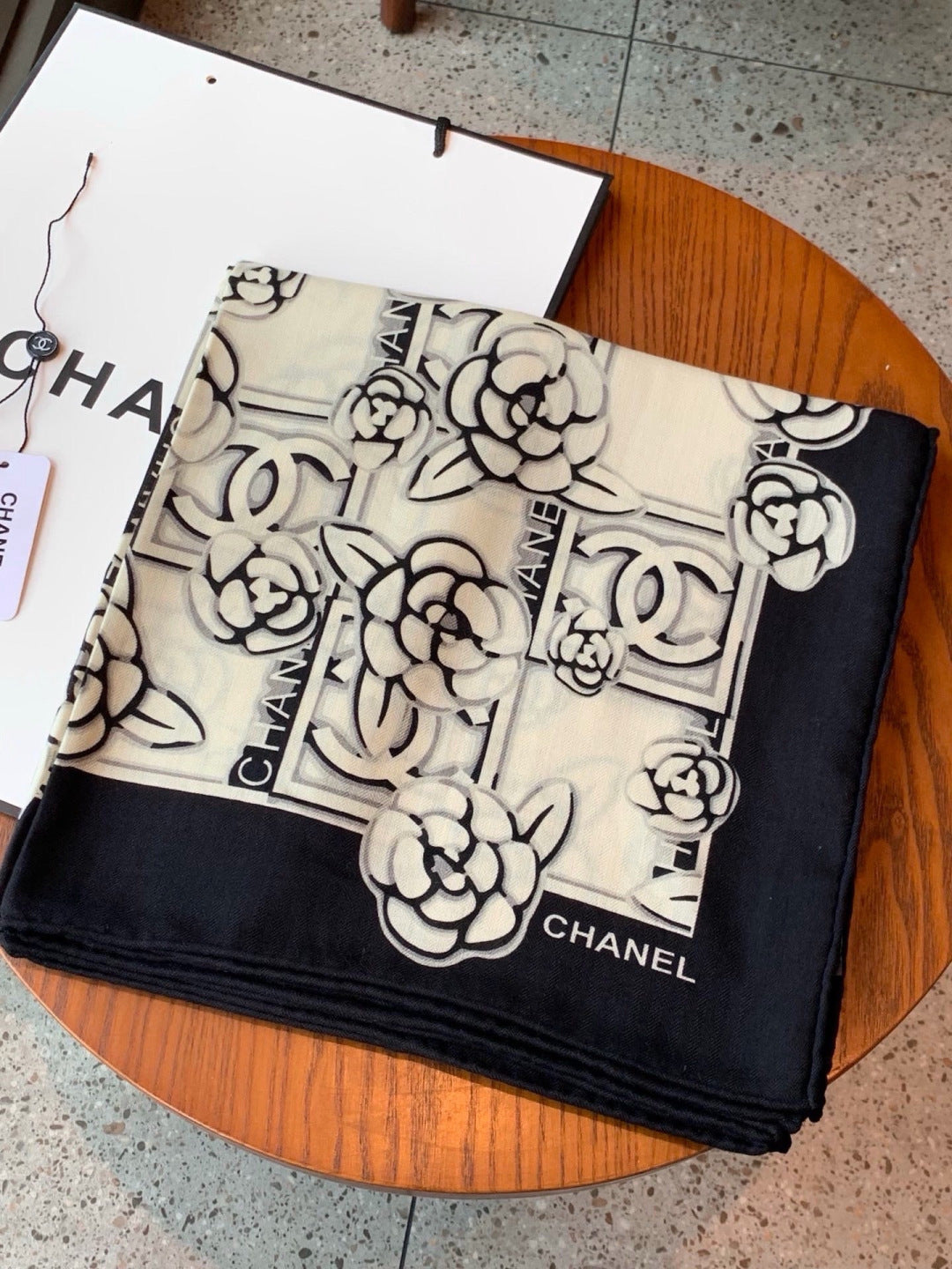 - 26S SCARF 140 IN CASHMERE AND SILK 309374